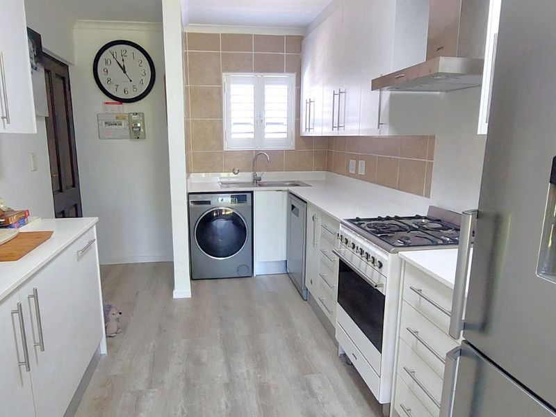 Apartment For Sale in Fairview Golf Estate - Photo 9