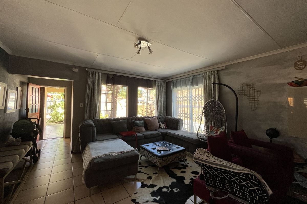 House For Sale in Bendor - Photo 3
