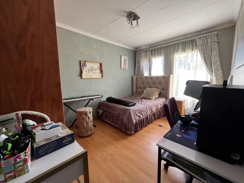 House For Sale in Bendor - Photo 8