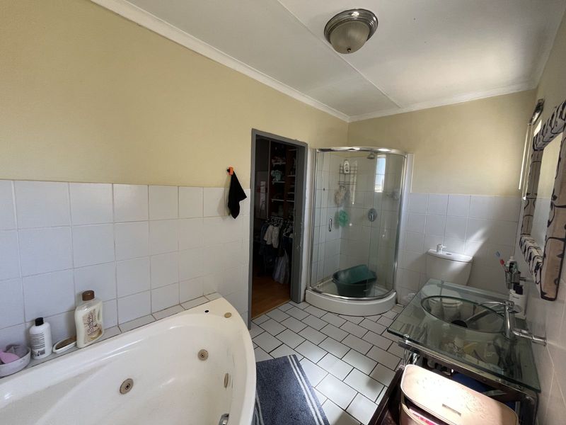 House For Sale in Bendor - Photo 10