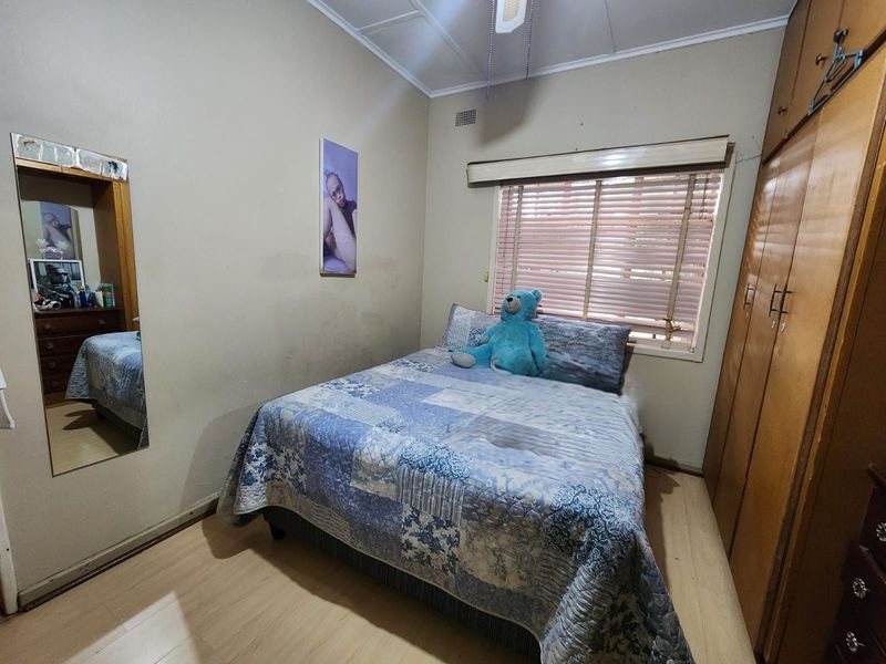 House For Sale in New Park - Photo 8