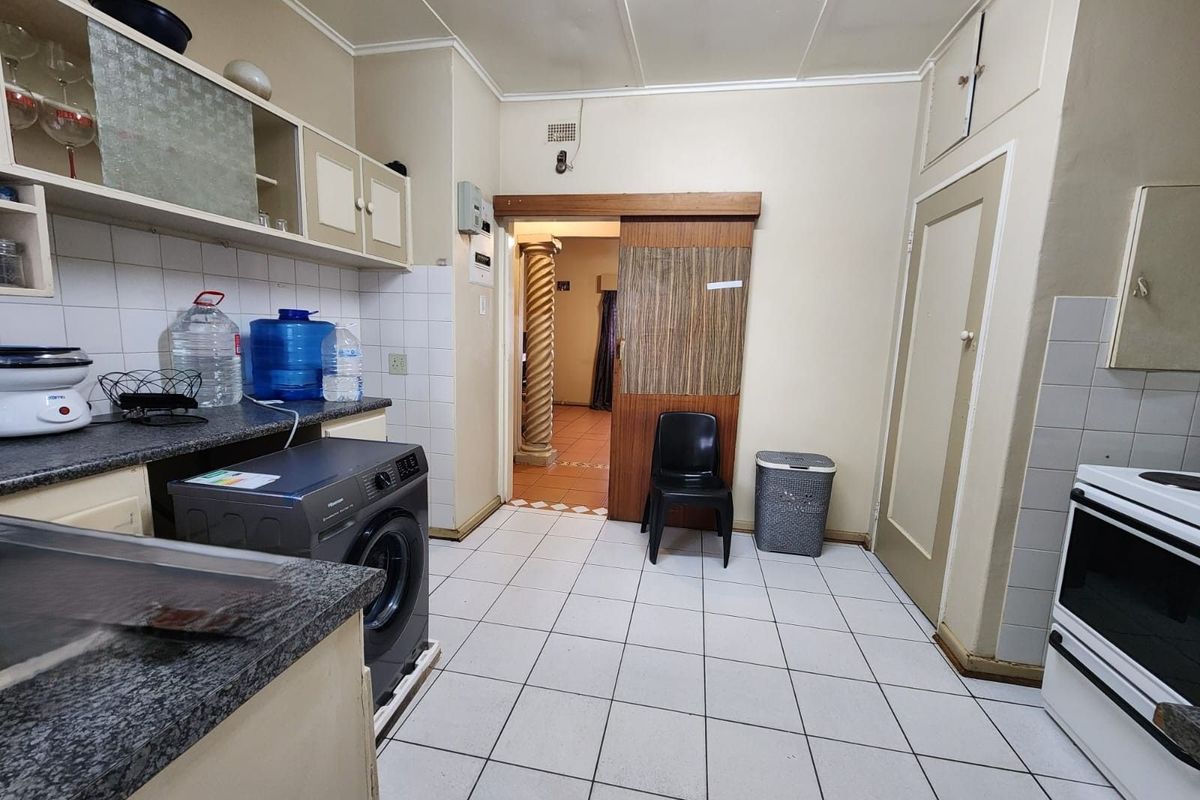 House For Sale in New Park - Photo 5