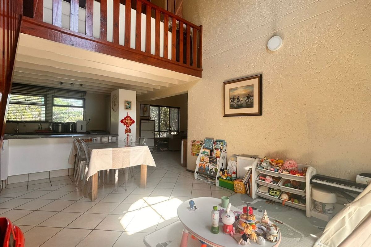 Apartment For Sale in Lonehill - Photo 3