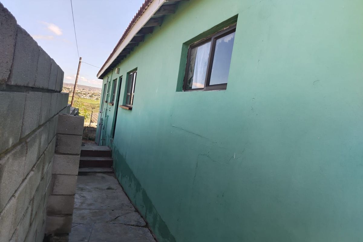 House For Sale in Kwadwesi - Photo 2