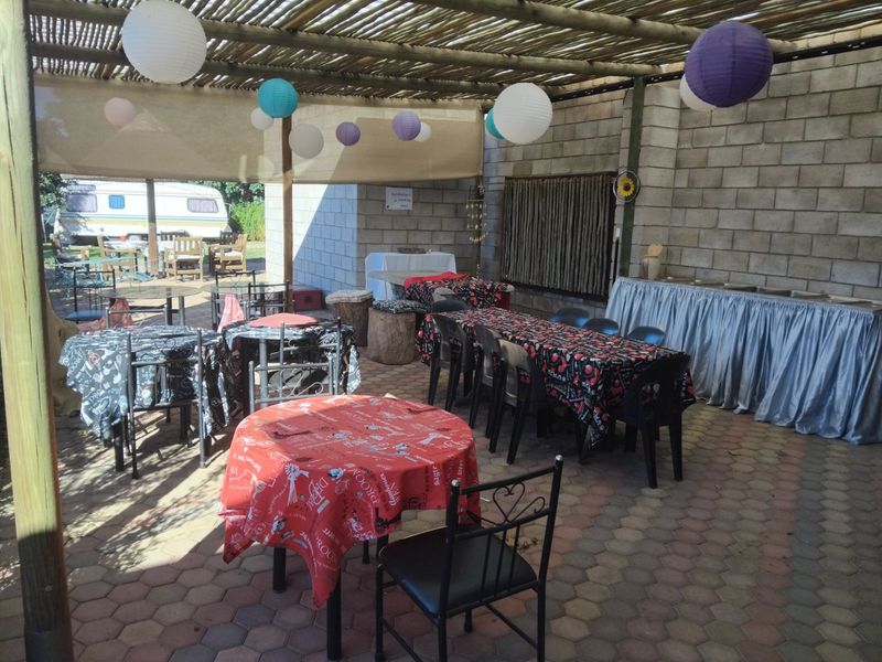 Guest House For Sale in Albertinia Central - Photo 10
