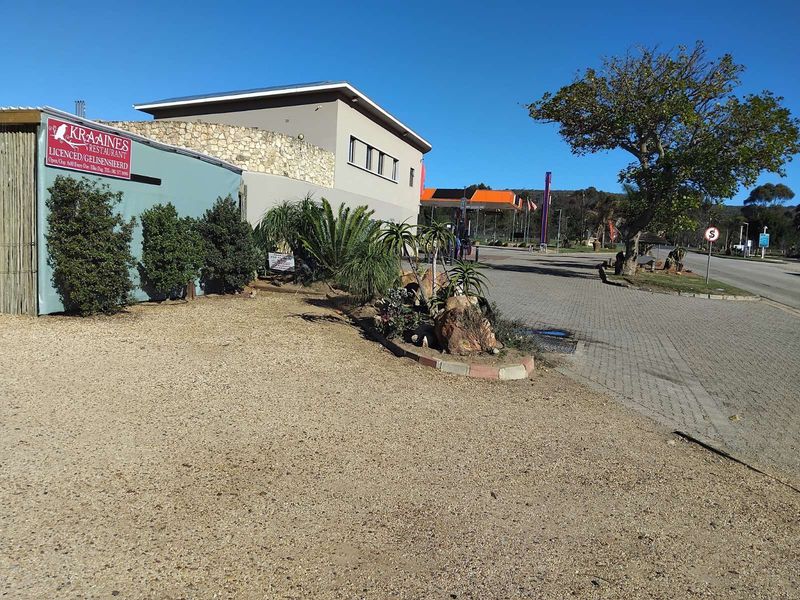 Guest House For Sale in Albertinia Central - Photo 5