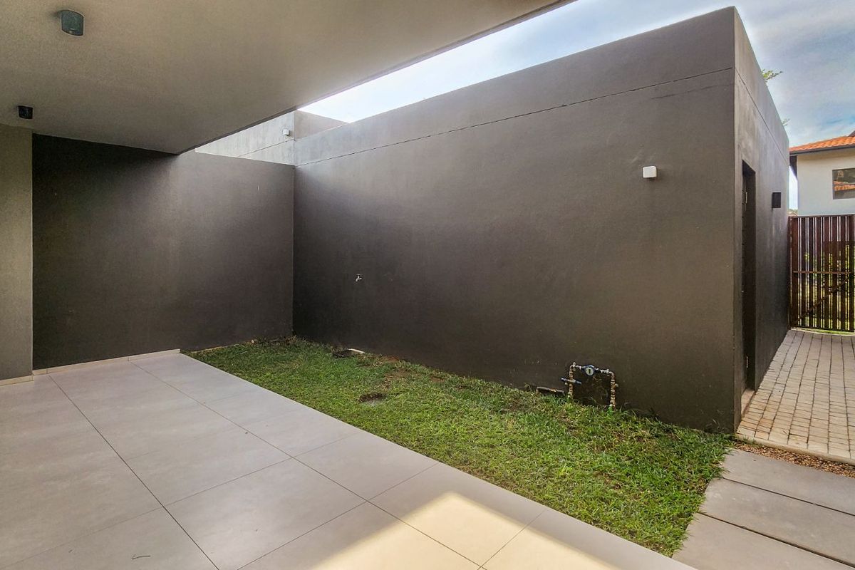 Townhouse For Sale in Zimbali - Photo 3