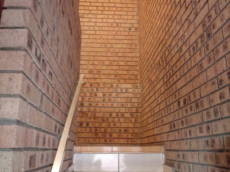House To Rent in Secunda Central - Photo 2