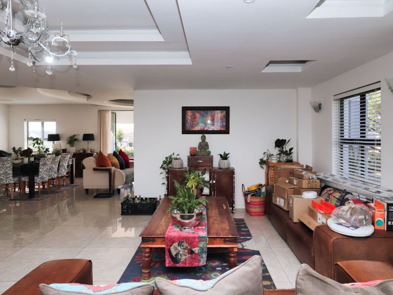 House For Sale in Mount Royal Golf Estate - Photo 5