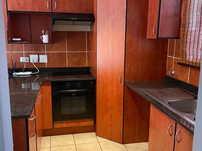 Townhouse To Rent in Equestria - Photo 3