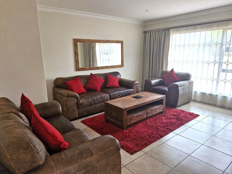 Townhouse To Rent in Hartenbos Heuwels - Photo 8