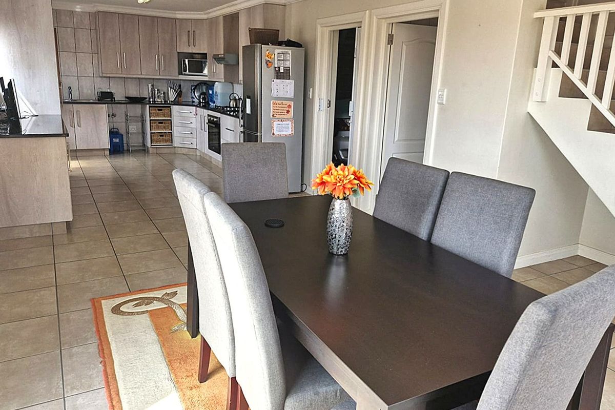 Townhouse To Rent in Hartenbos Heuwels - Photo 3