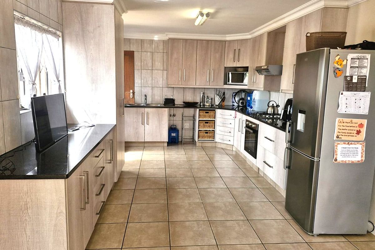 Townhouse To Rent in Hartenbos Heuwels - Photo 5