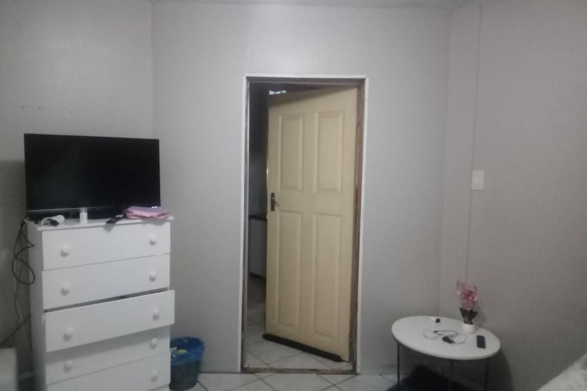 Apartment For Sale in Pretoria Central - Photo 4