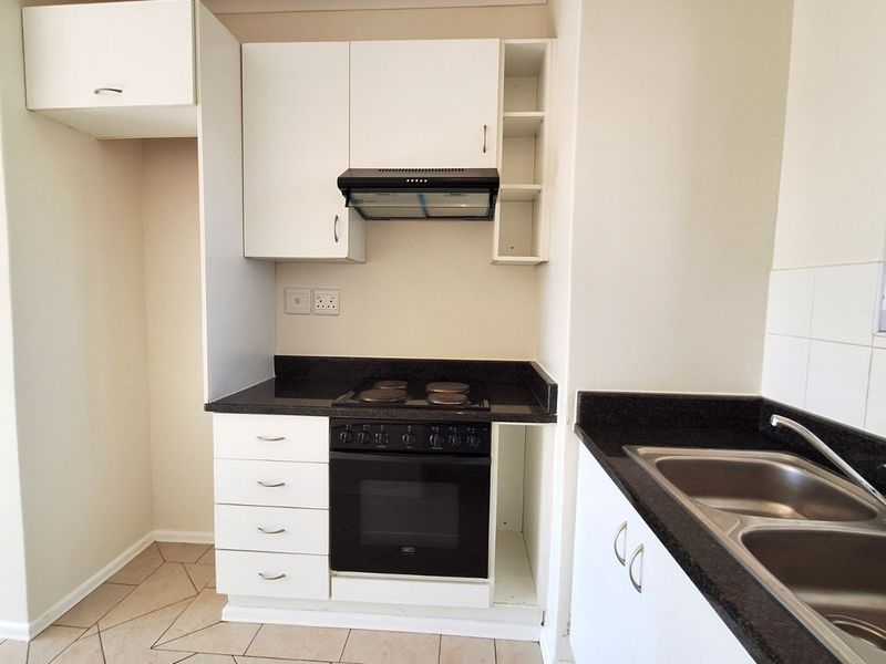 Apartment To Rent in Sheffield Beach - Photo 7