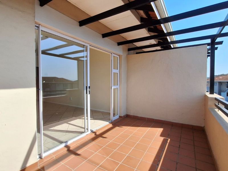 Apartment To Rent in Sheffield Beach - Photo 2