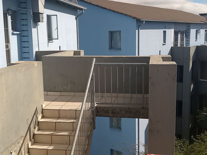 House To Rent in Fleurhof - Photo 9