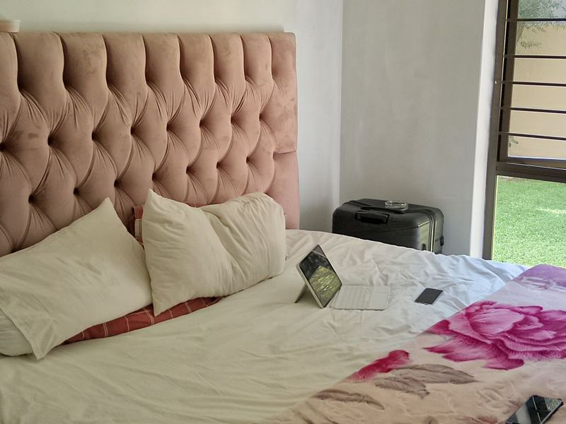 Apartment For Sale in Paulshof - Photo 7