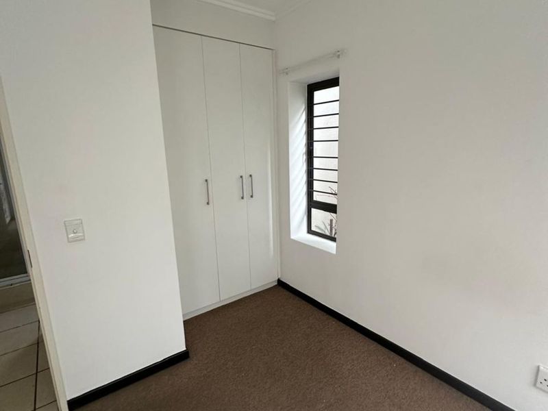 House For Sale in Bryanston - Photo 8