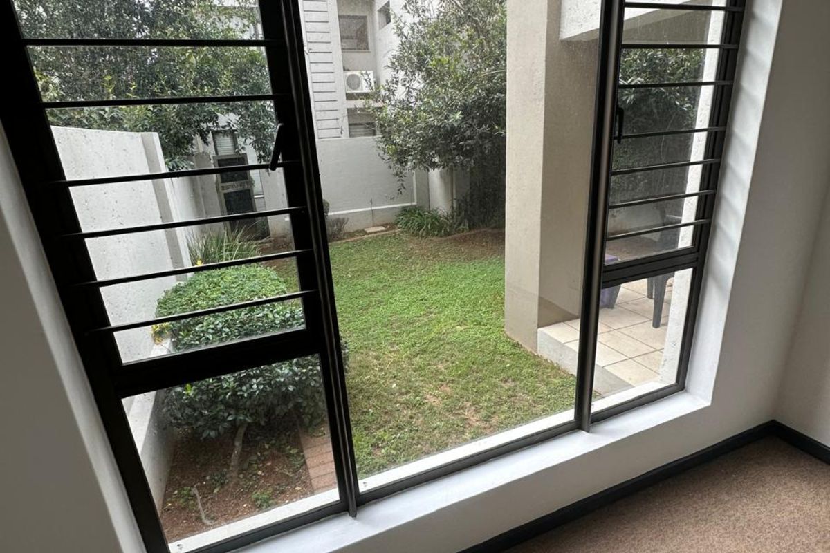 House For Sale in Bryanston - Photo 5