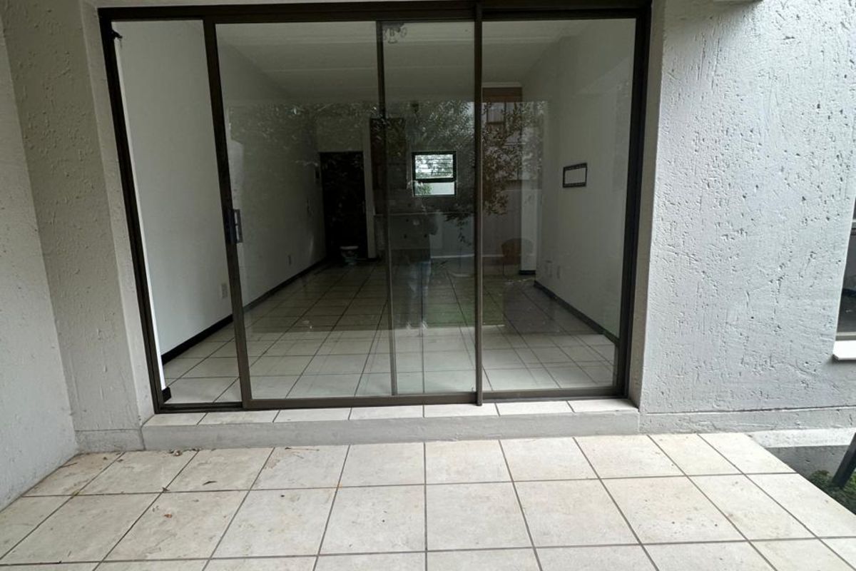 House For Sale in Bryanston - Photo 3