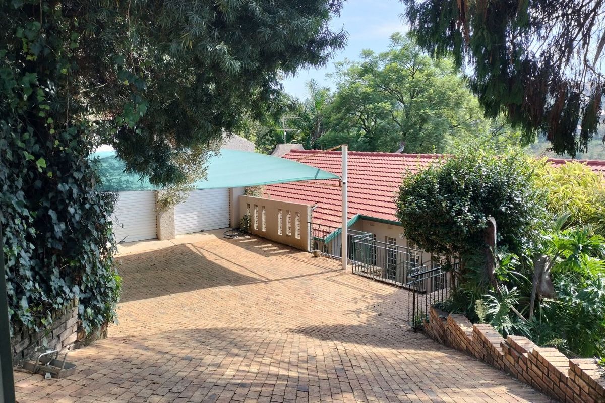 House For Sale in Kenmare - Photo 2