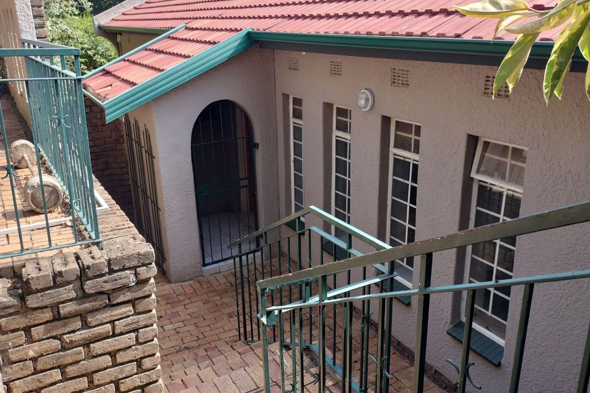 House For Sale in Kenmare - Photo 5