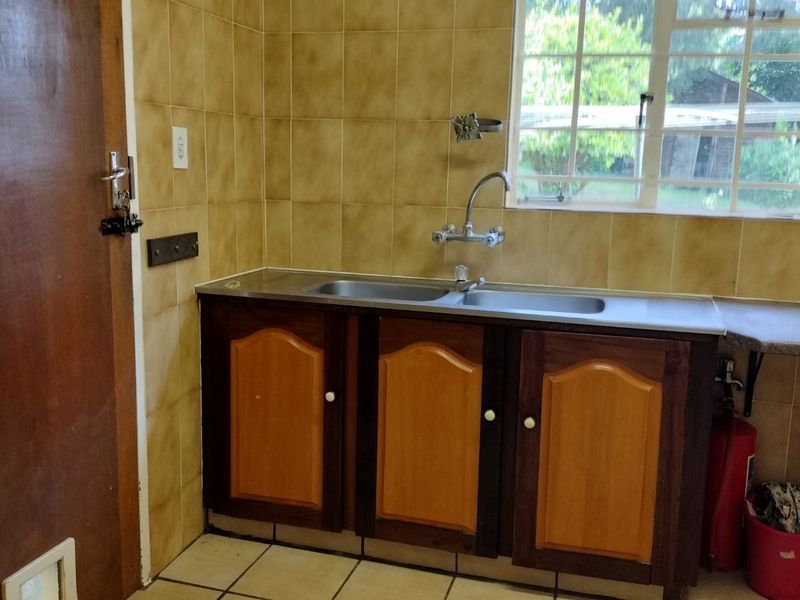 House For Sale in Kenmare - Photo 10