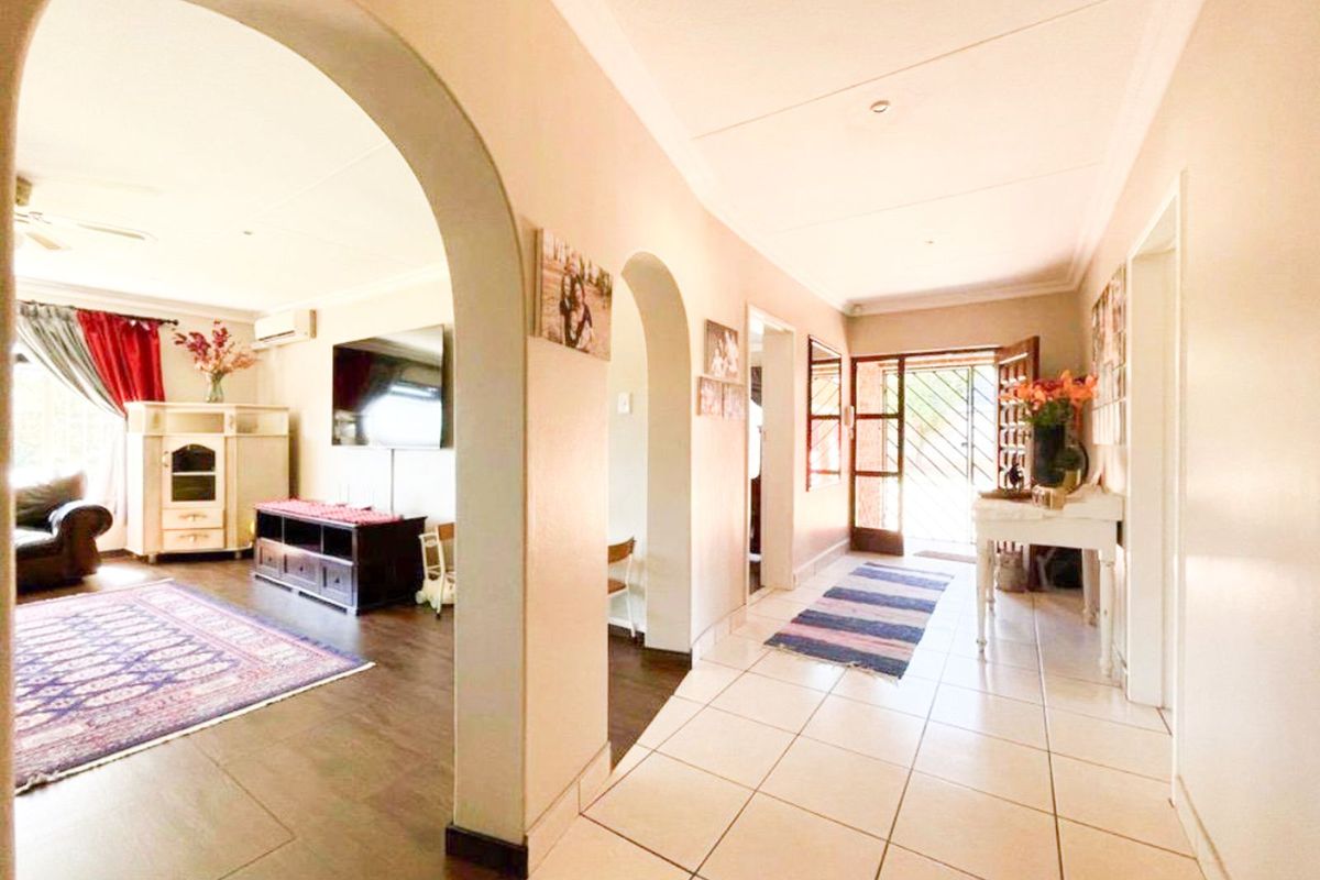 House For Sale in Aviary Hill - Photo 5