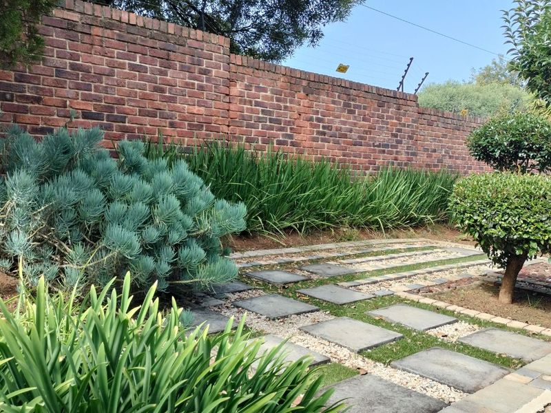 House For Sale in Wilro Park - Photo 4