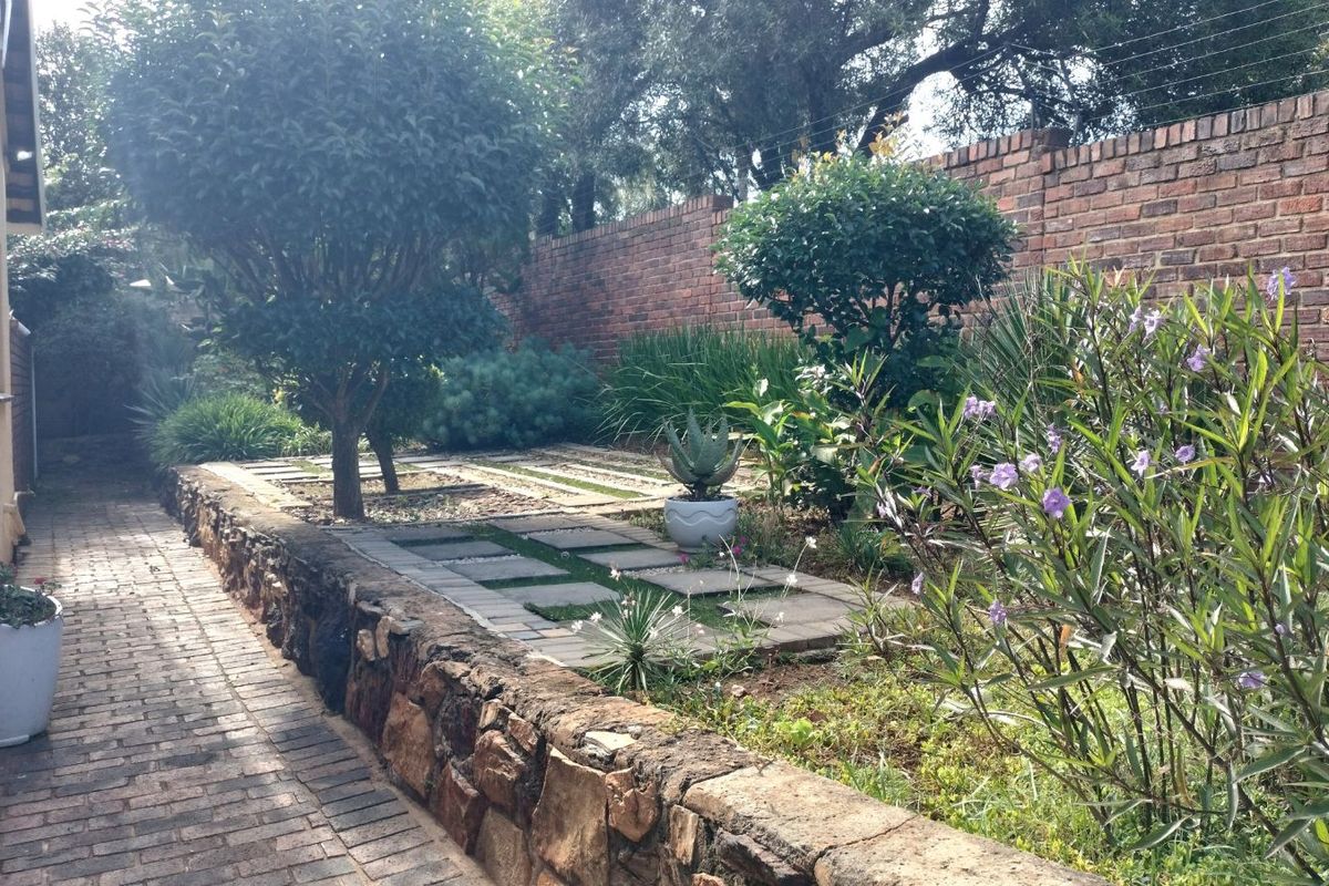 House For Sale in Wilro Park - Photo 5