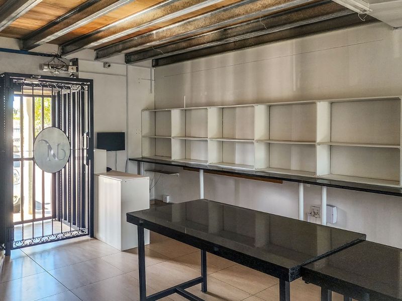 Office To Rent in Ballito Commercial District - Photo 3