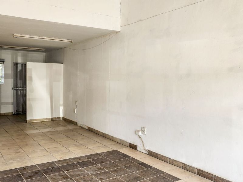Office To Rent in Ballito Commercial District - Photo 2