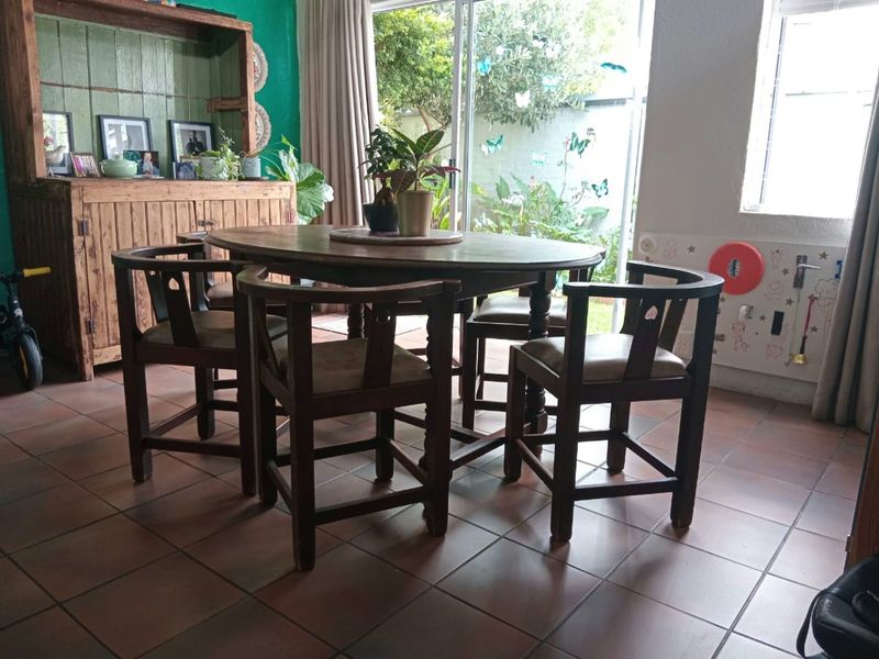 House For Sale in Top Town - Photo 7