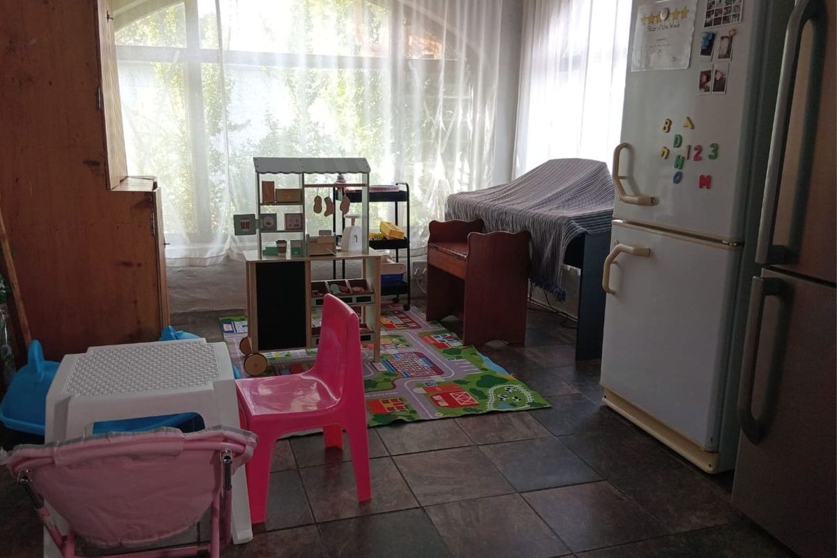 House For Sale in Top Town - Photo 4