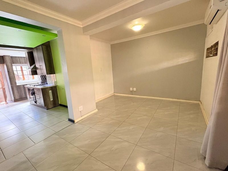 House For Sale in New Park - Photo 6