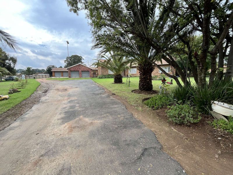 House For Sale in Benoni AH - Photo 4