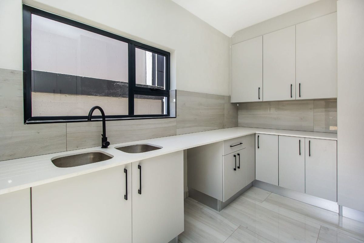 House For Sale in Montana - Photo 5