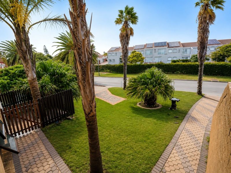 House For Sale in Bayview - Photo 8