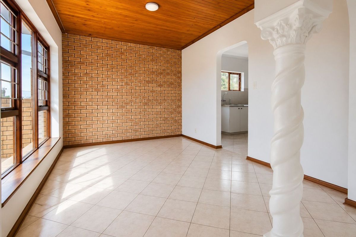 House For Sale in Bayview - Photo 5