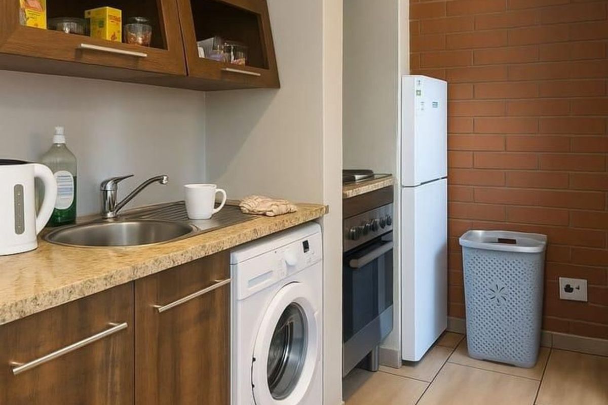 Apartment For Sale in Braamfontein - Photo 3