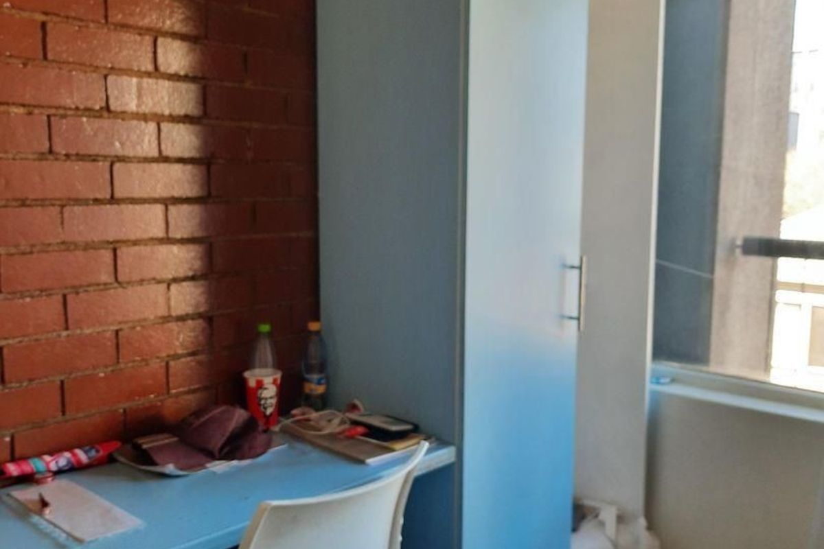 Apartment For Sale in Braamfontein - Photo 2