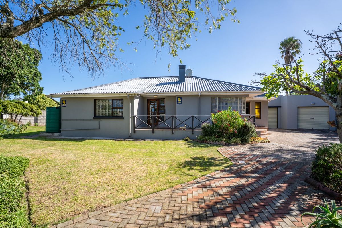 House For Sale in Newton Park - Photo 5