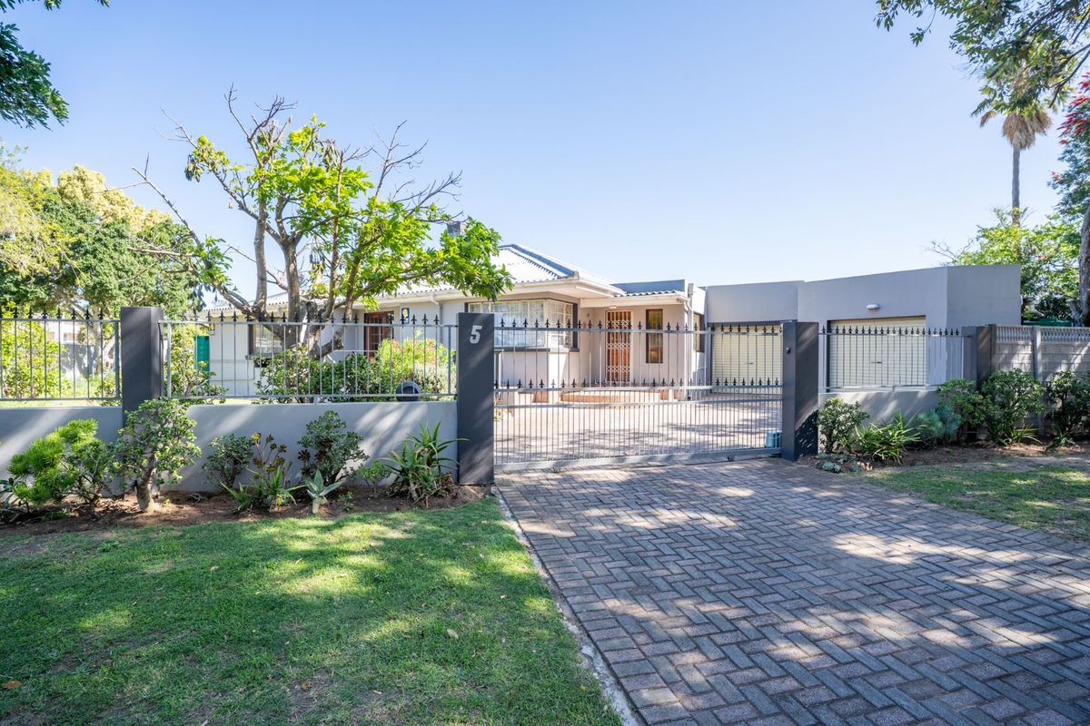 House For Sale in Newton Park - Photo 2