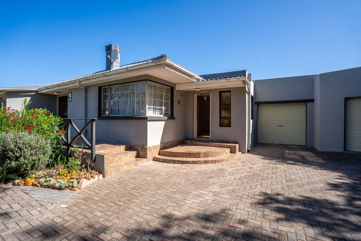 House For Sale in Newton Park - Photo 4