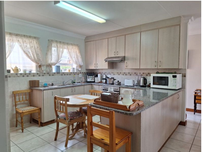 House For Sale in Reebok - Photo 6