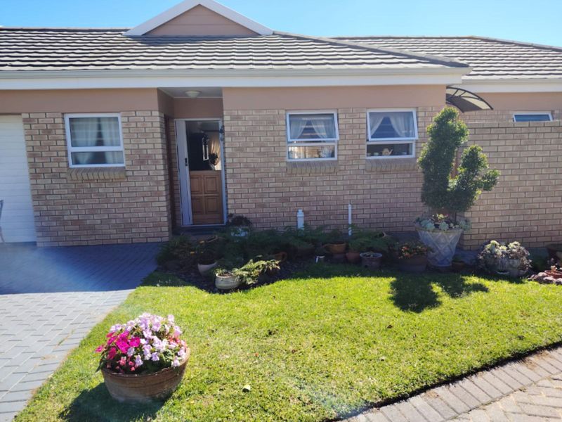 House For Sale in Reebok - Photo 2