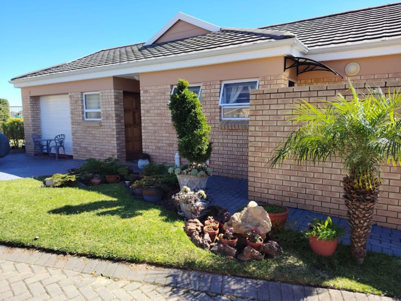 House For Sale in Reebok - Photo 3