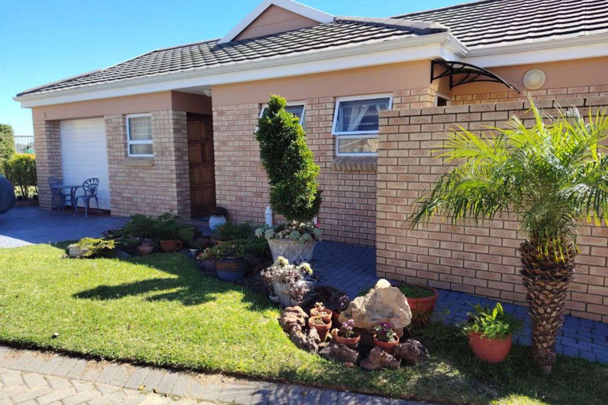 House For Sale in Reebok - Photo 3