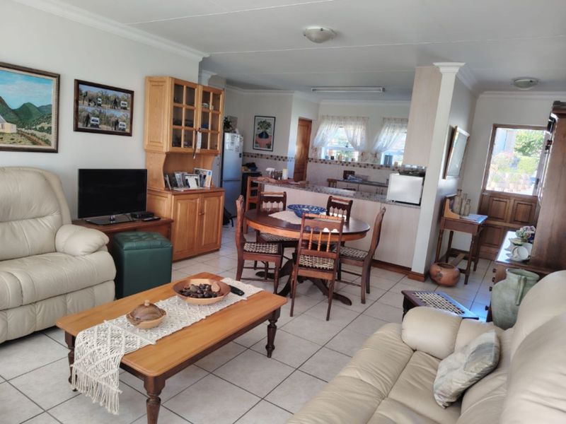 House For Sale in Reebok - Photo 5